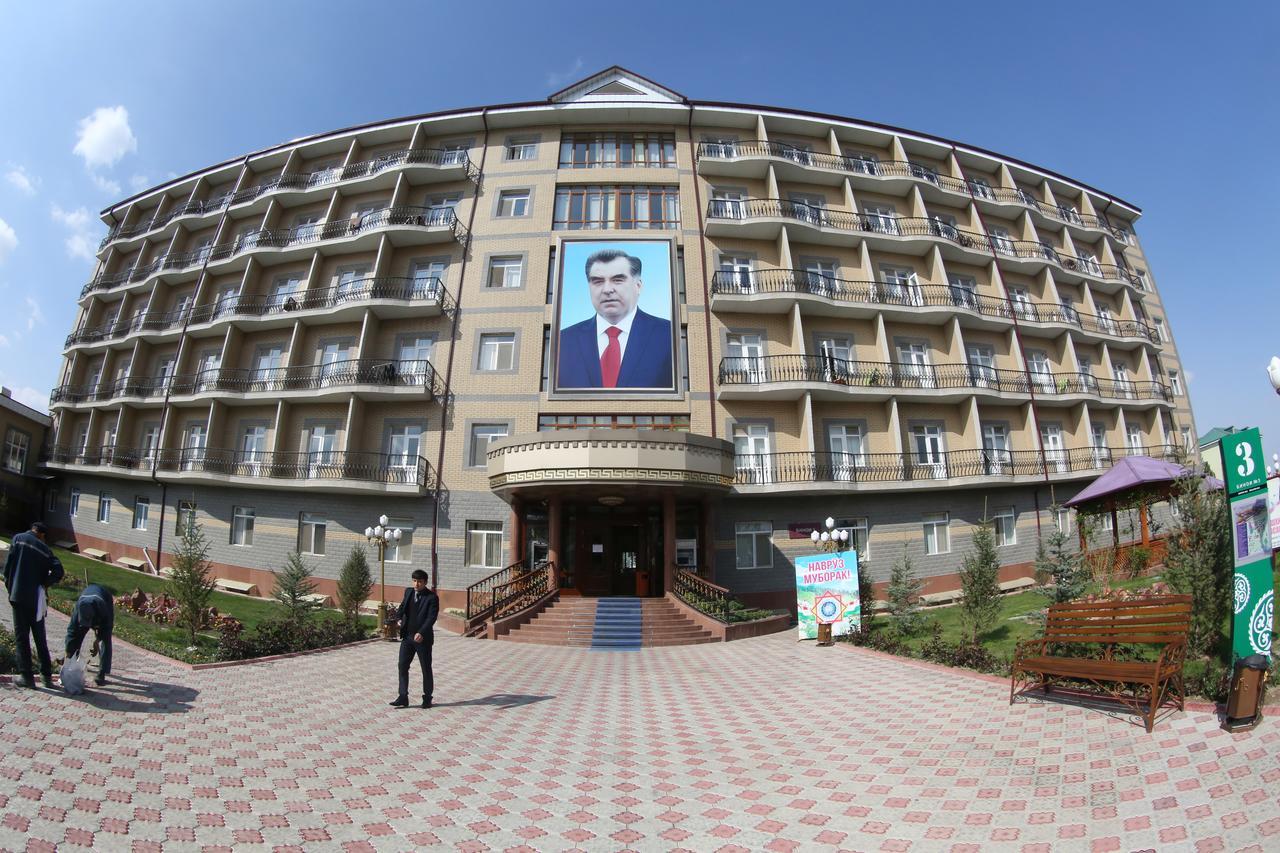 Bahoriston Hotel Guliston Exterior photo
